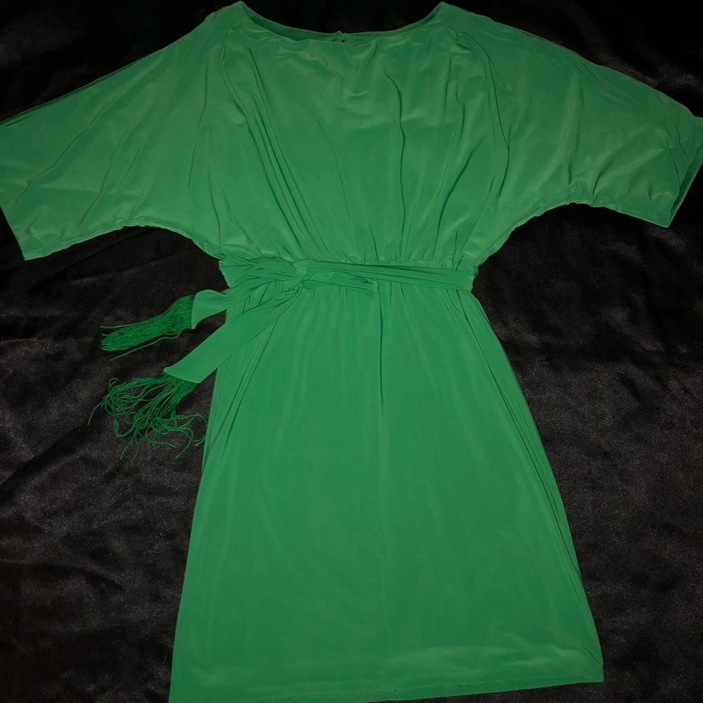 Jessica Simpson Cold Shoulder Dress Size Small